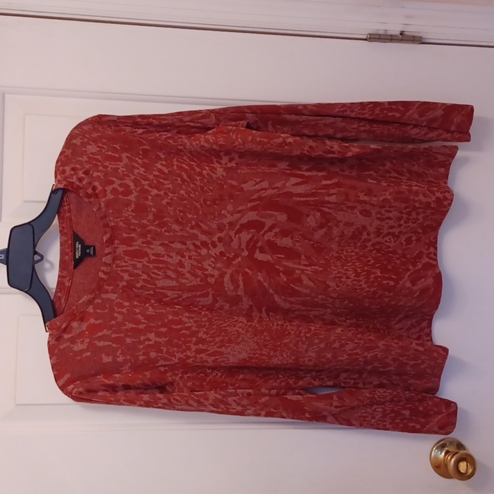 EUC - VERA WANG - LONG SLEEVE TOP - XL
